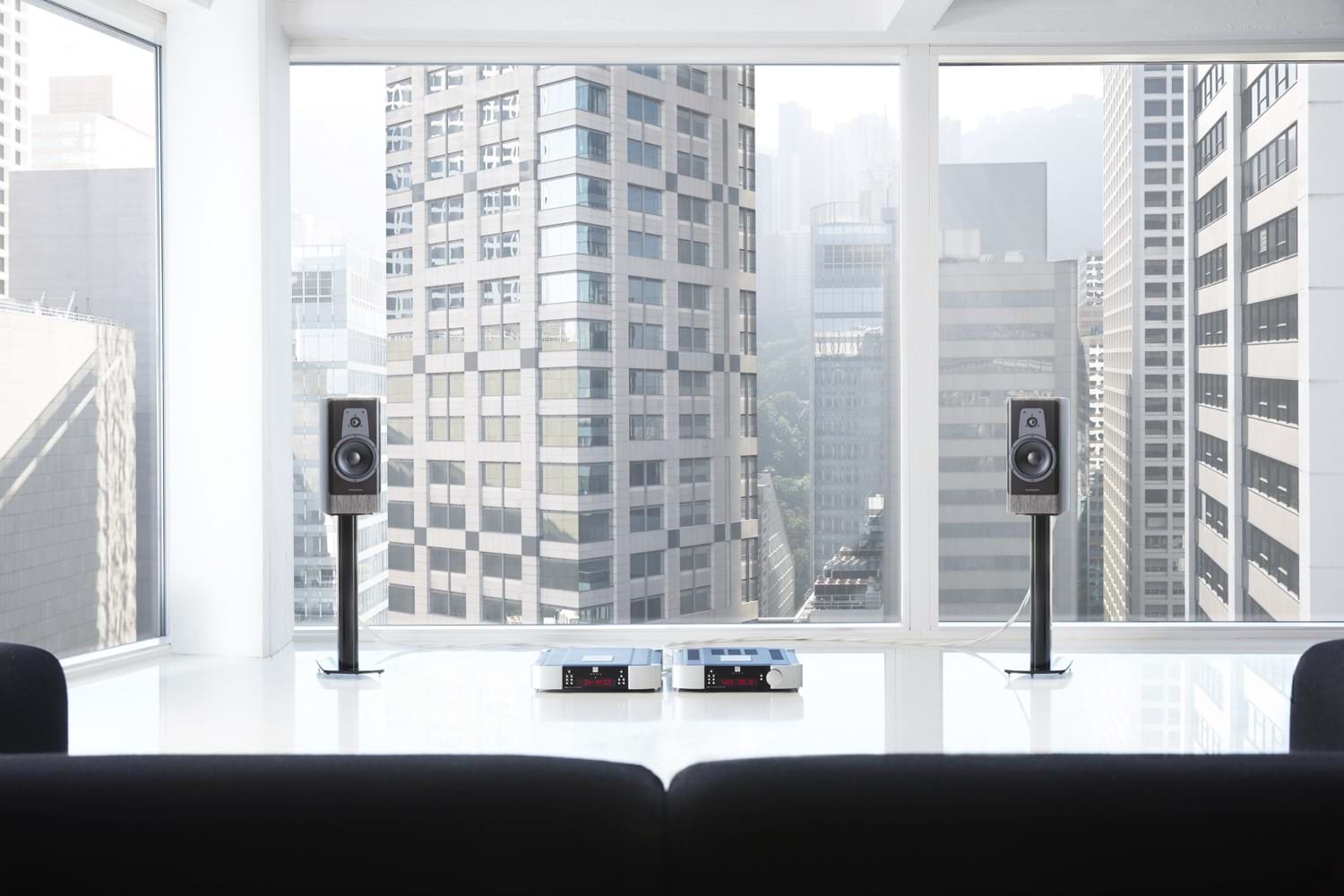 Contour 20 - STEREO Magazine